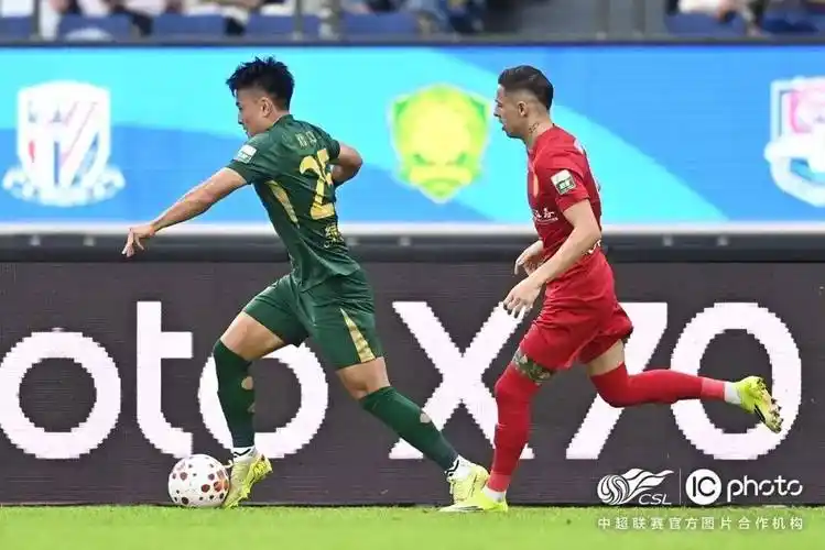 荷兰甲级联赛：特温特 VS 维特斯